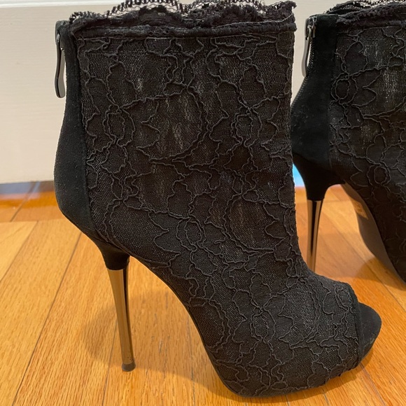 Bebe Violet Black Lace and Leather booties size 7M - Picture 2 of 8